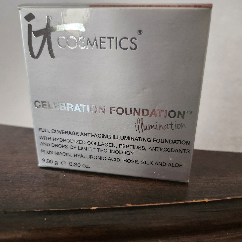 IT Cosmetics Celebration Full Coverage Foundation RICH NEW